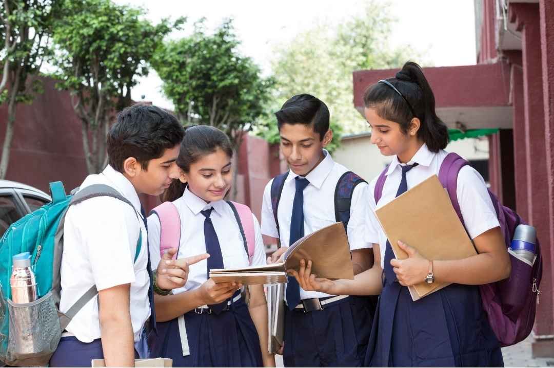 English Medium Maharashtra Vidyalaya